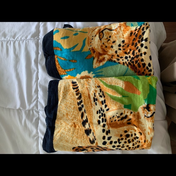 2  vintage beach towels approximately 30x56 NWOT leopard print 100% cotton - Picture 11 of 12